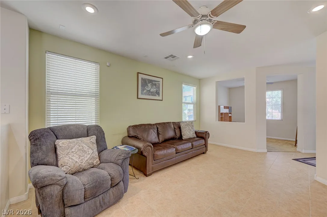 83 Japonica Avenue — photo 5