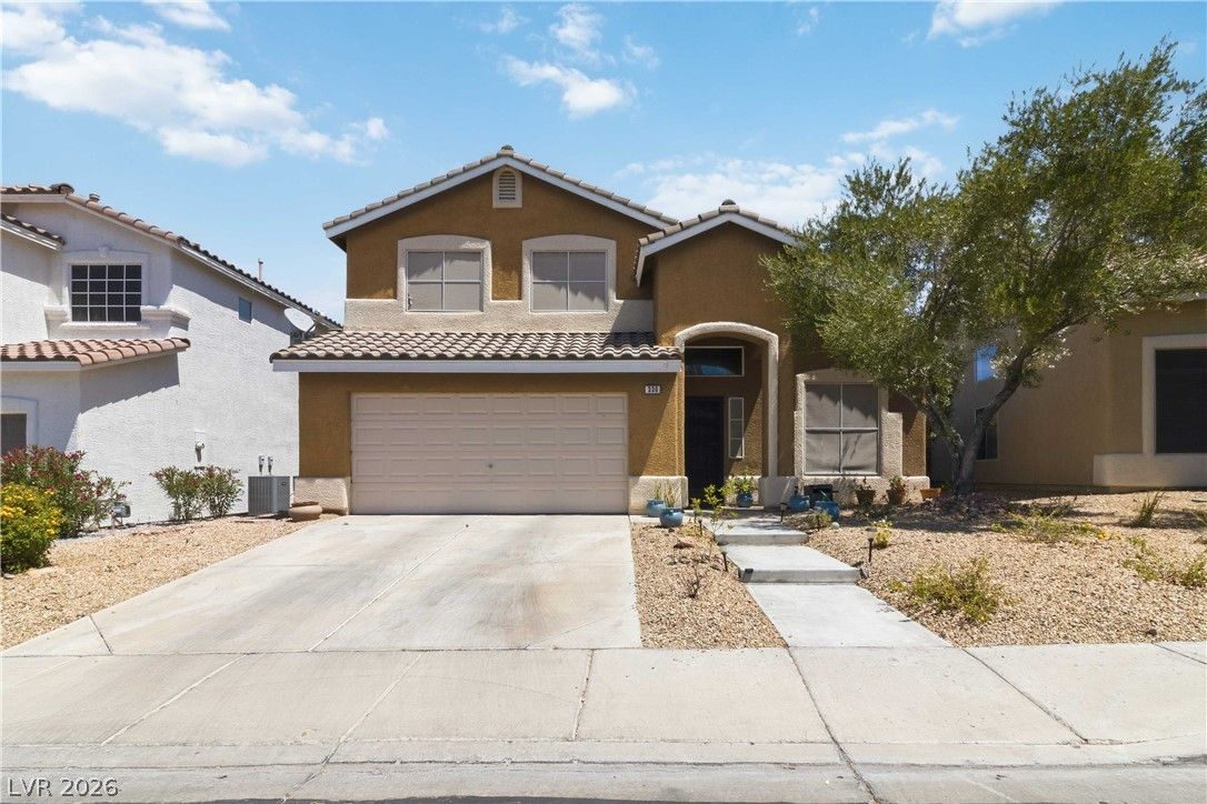 330 Laguna Glen Drive — photo 4 of 27