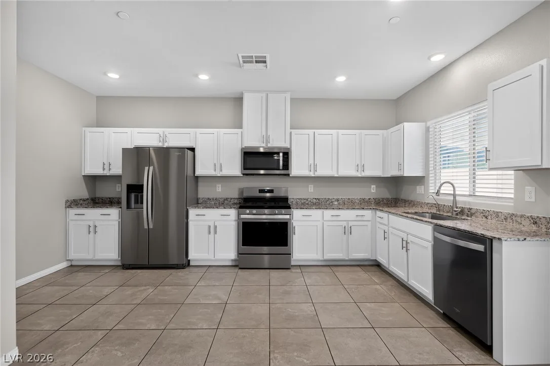 371 Scarlet Pine Court — photo 5