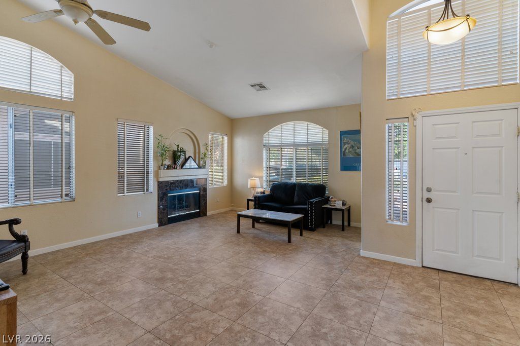 1076 Coral Desert Drive — photo 4 of 29