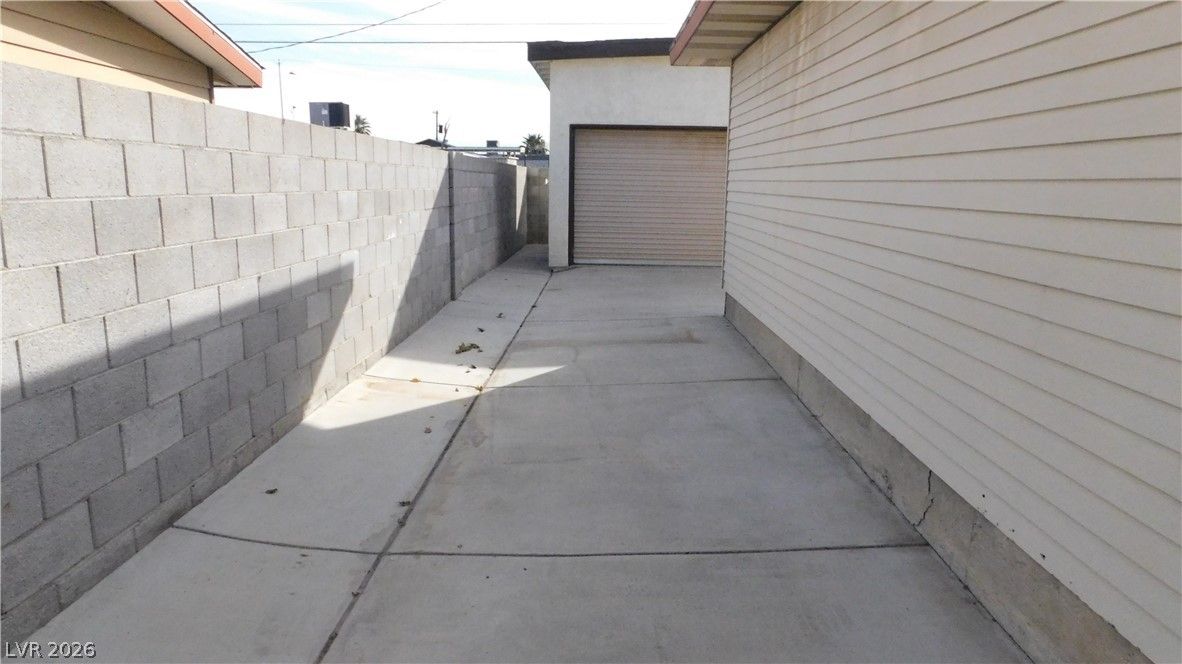 4601 Providence Lane — photo 4