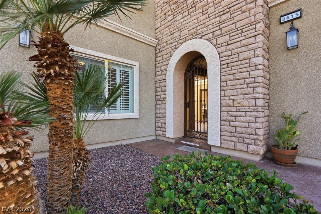 8615 Mayport Drive — photo 3