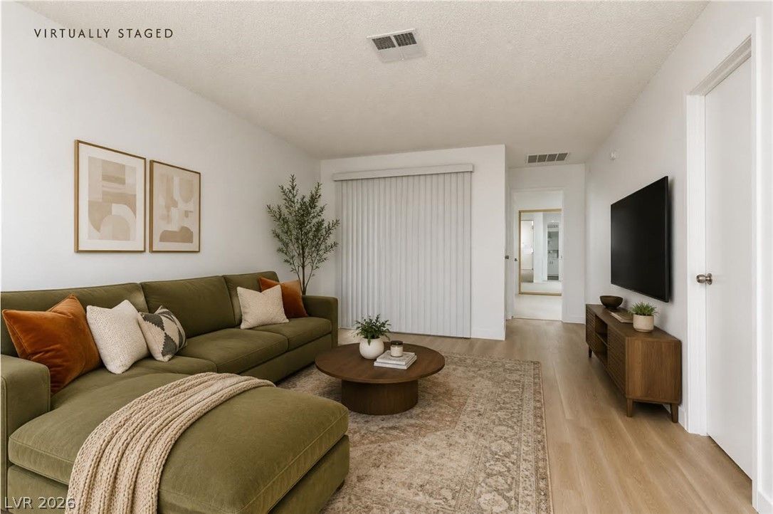 449 North Lamb Boulevard G — photo 2 of 24