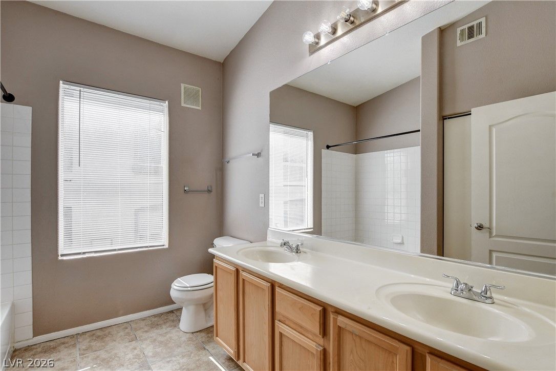 3361 Indian Shadow Street 202 — photo 2