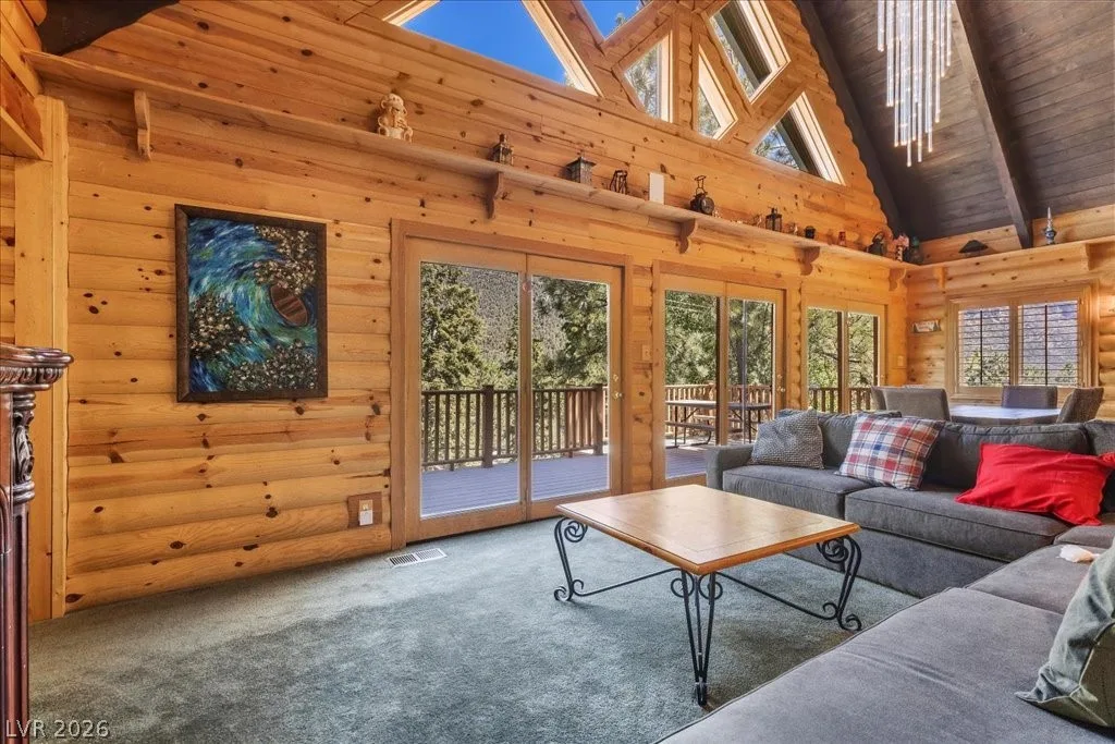 370 Alpine Way — photo 4