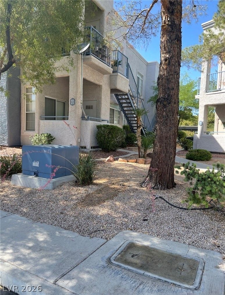 2201 Ramsgate Drive 915 — photo 2