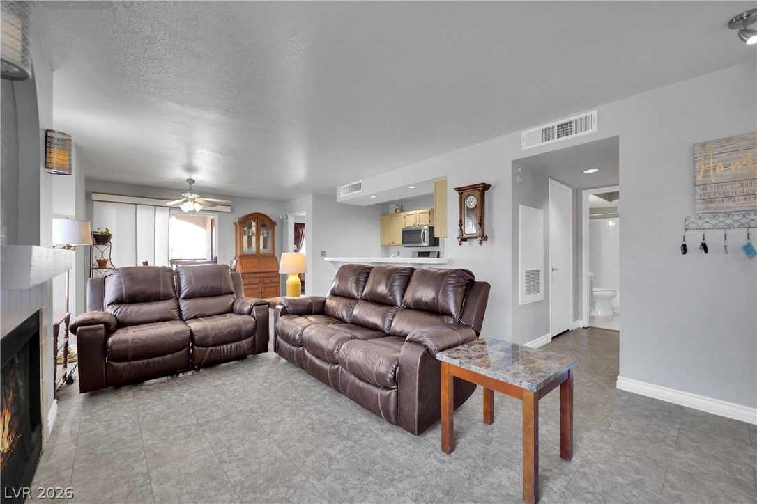 7570 West Flamingo Road 115 — photo 2