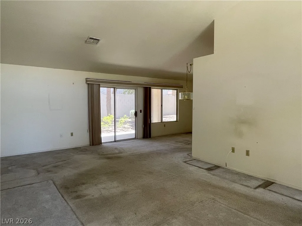 8673 Prairie Hill Drive — photo 5