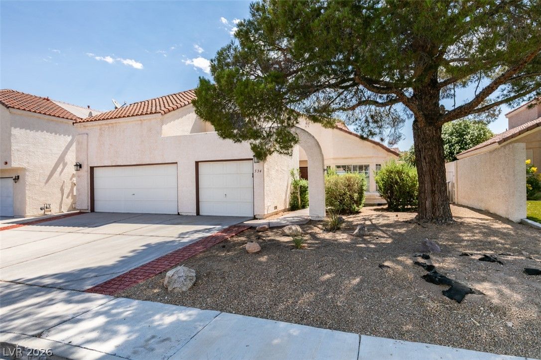 534 Baldridge Drive — photo 2