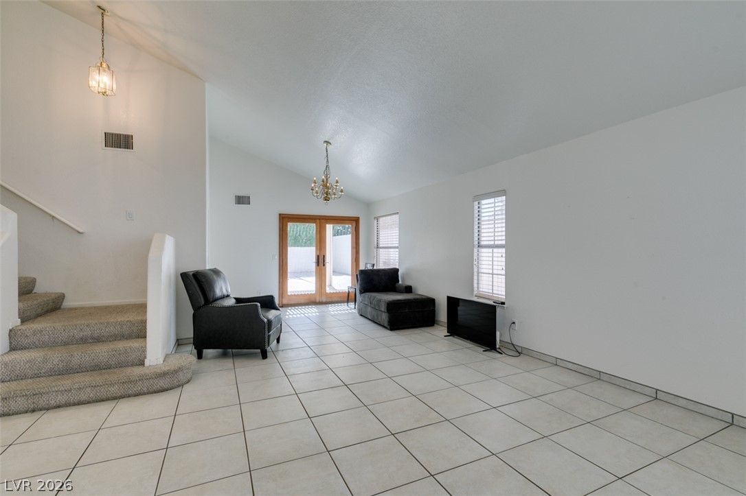 534 Baldridge Drive — photo 3