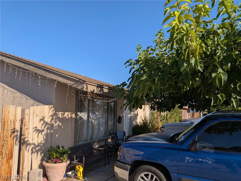 620 Garrison Street — photo 2 of 3