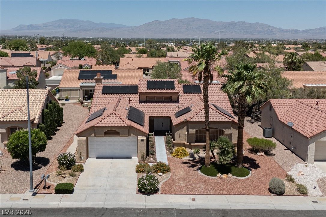 8604 Linderwood Drive — photo 2