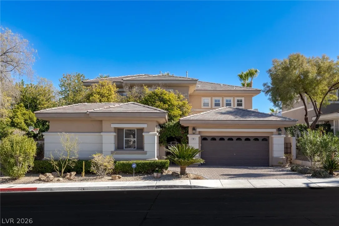 724 PINNACLE HEIGHTS Lane — photo 2