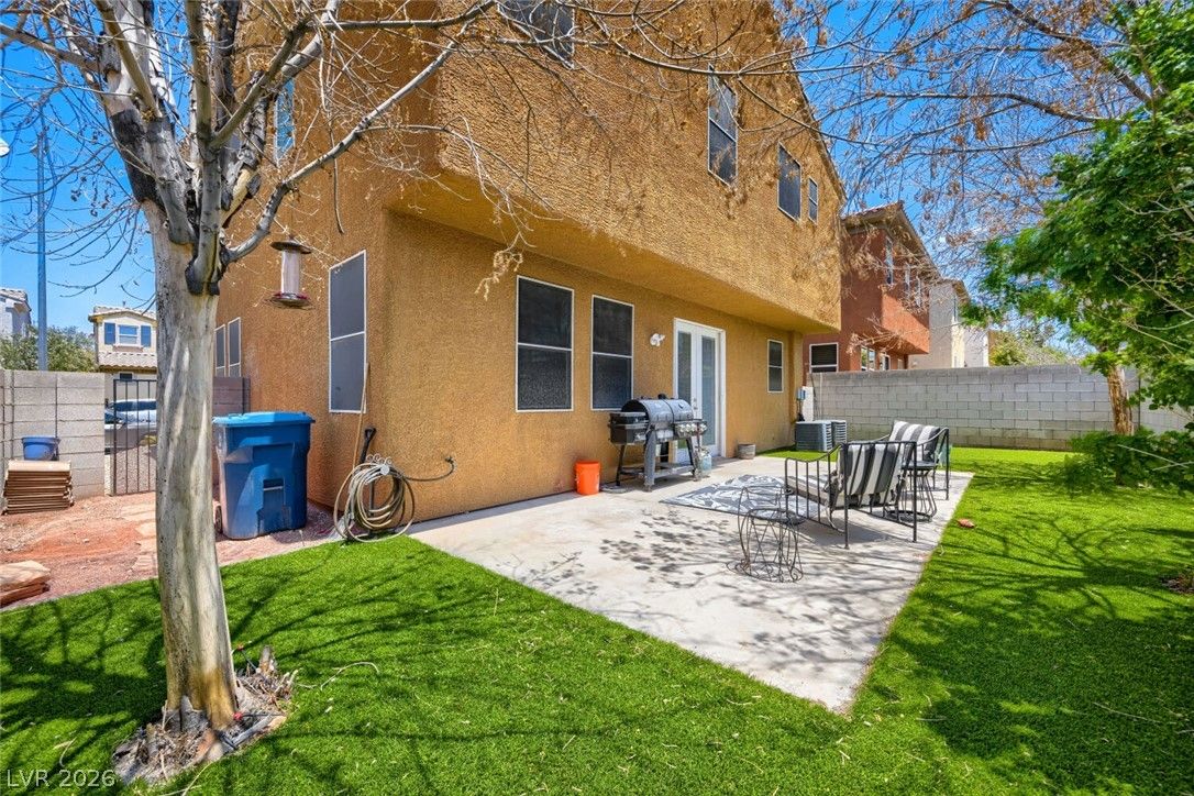 6841 Compass Cove Avenue — photo 3