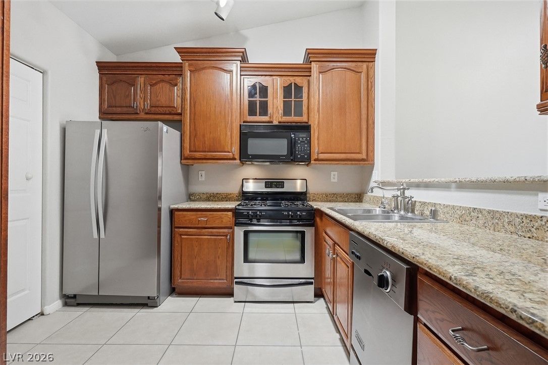 379 Blanca Springs Drive — photo 4