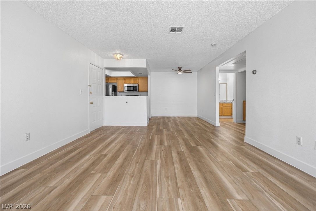 7100 Pirates Cove Road 1106 — photo 4 of 17