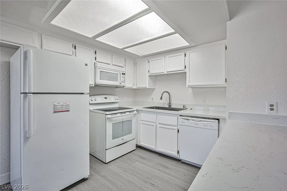 7957 Lions Rock Way 201 — photo 2