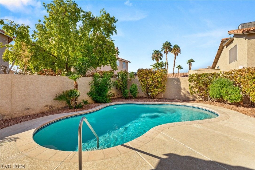 277 Via Tempesto Street — photo 3 of 44