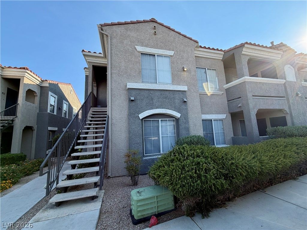 10245 South MARYLAND PW Parkway 136 — photo 1