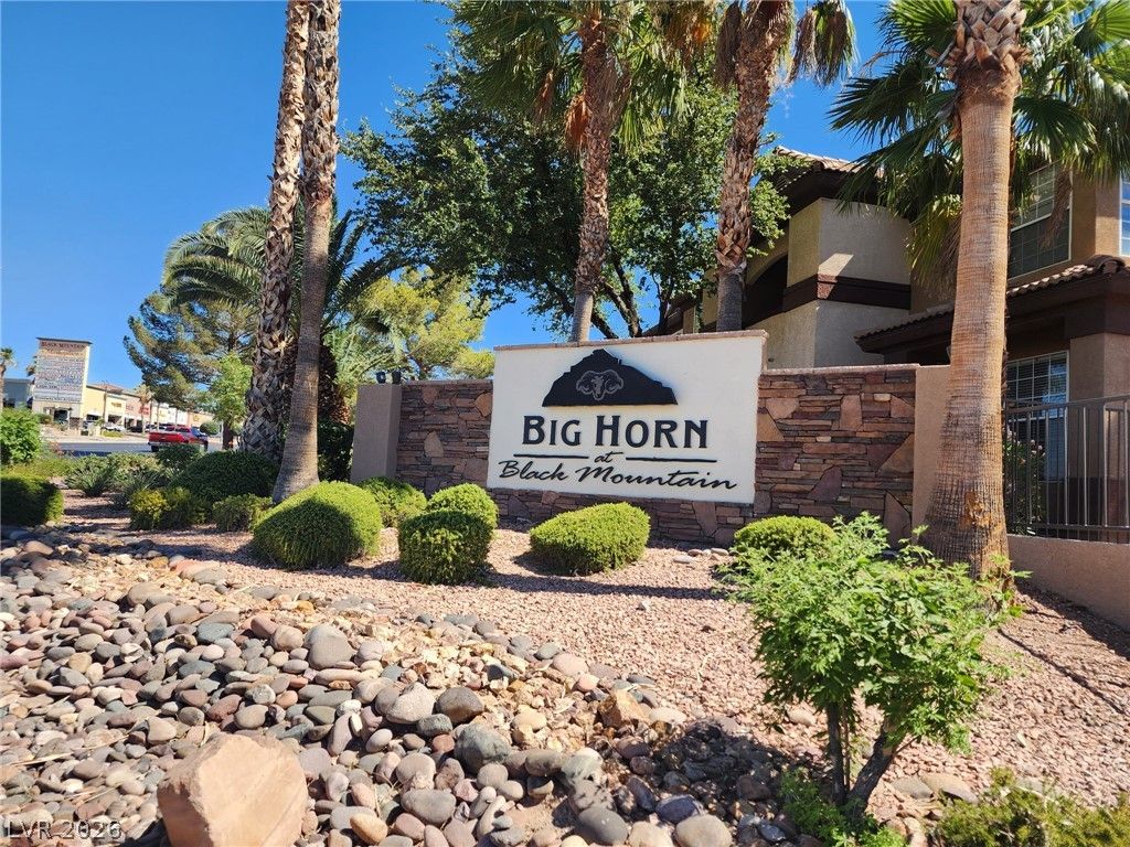 231 West Horizon Ridge Parkway 1127 — photo 3