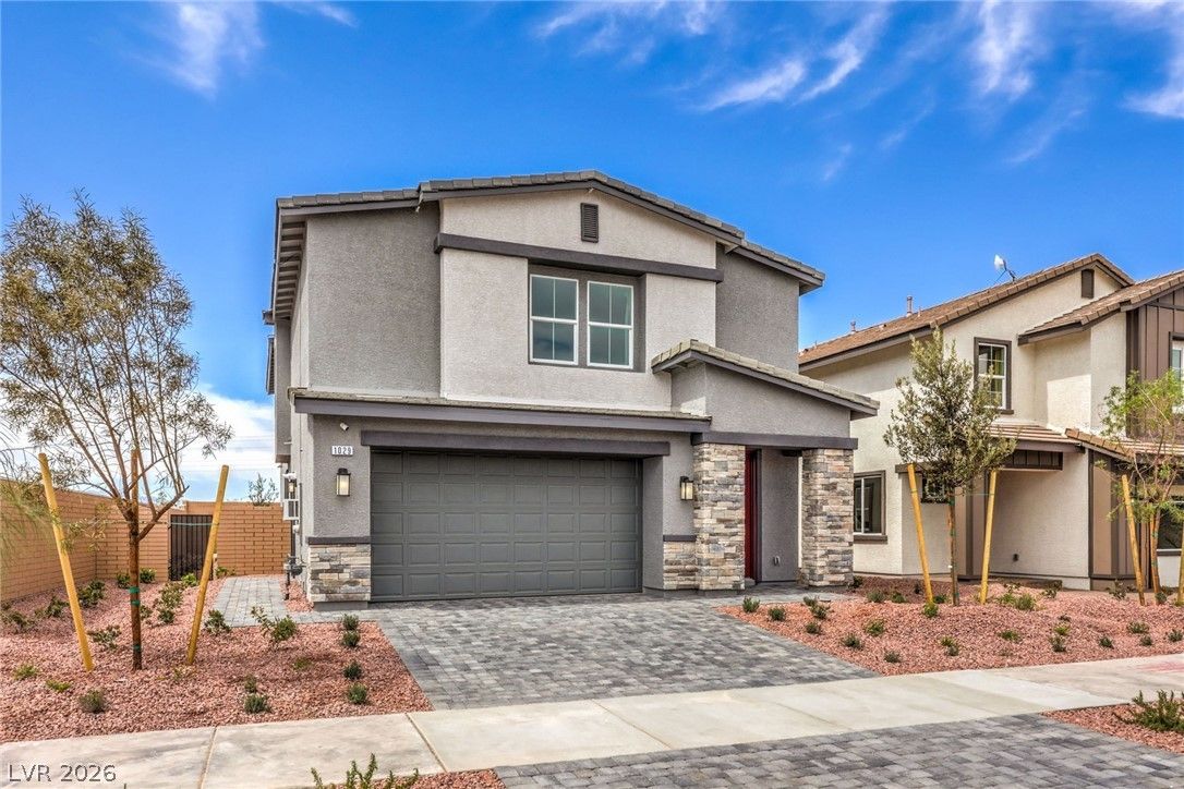 561 Mountain Robin Avenue — photo 4