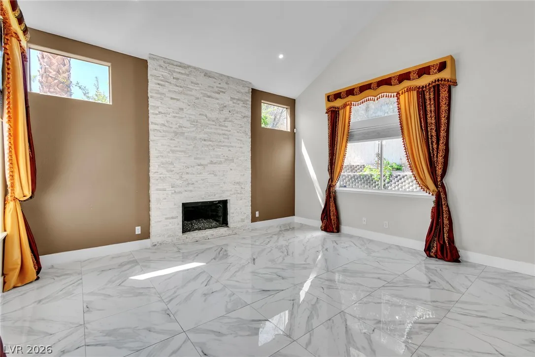 7824 Emerald Harbor Court — photo 2