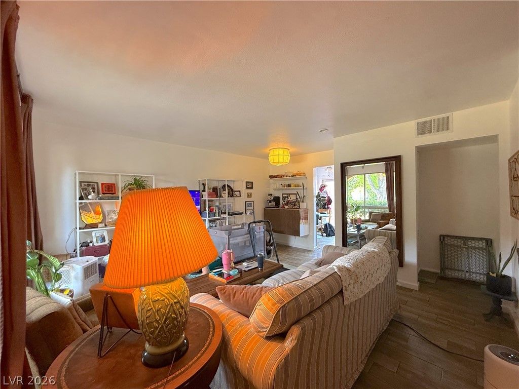 4029 Nightingale Court — photo 2 of 17
