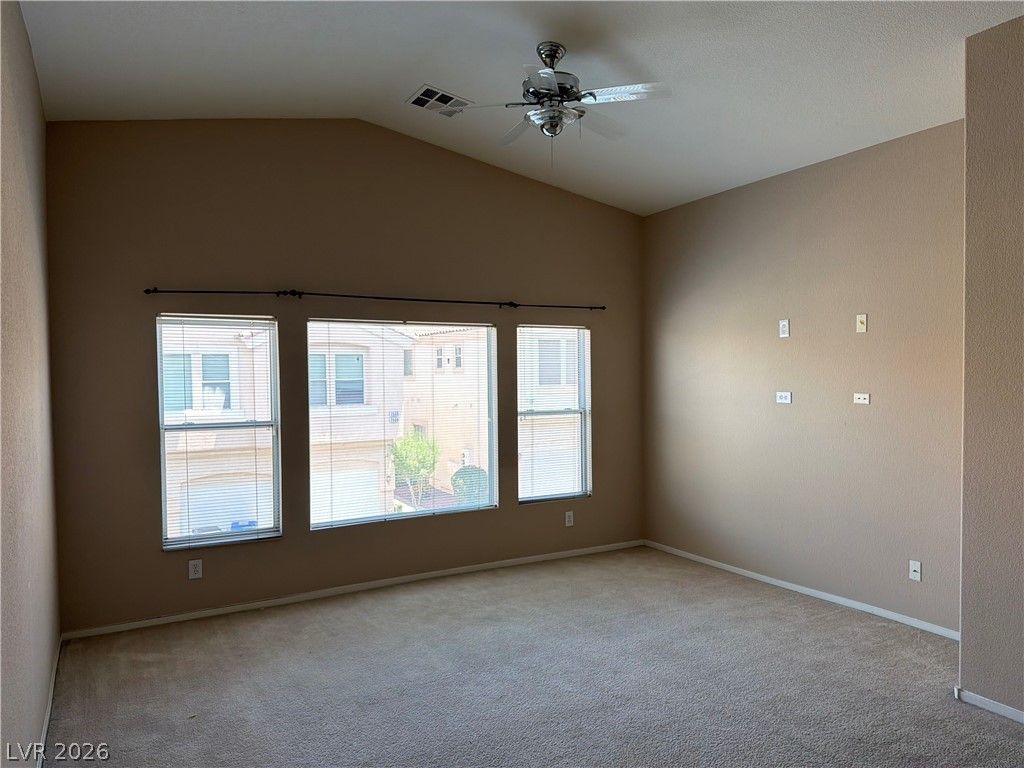 2559 Velez Valley Way — photo 4 of 7