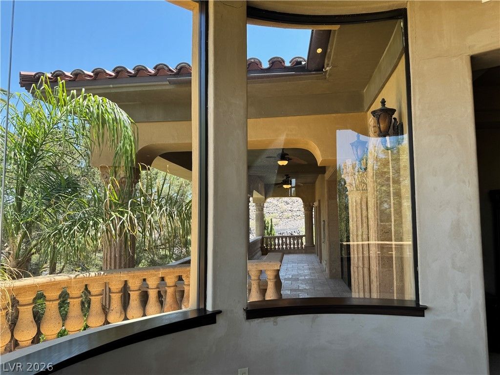 Photo 36