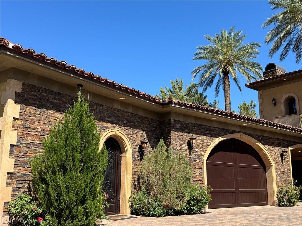 1800 Amarone Way — photo 4