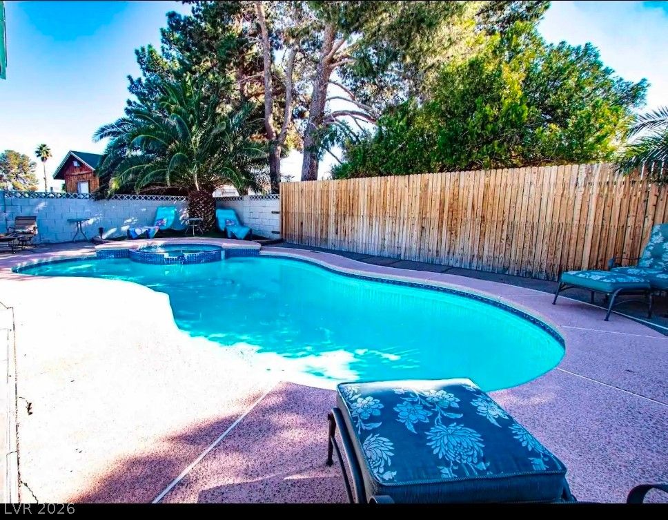 6605 Hyde Avenue — photo 2