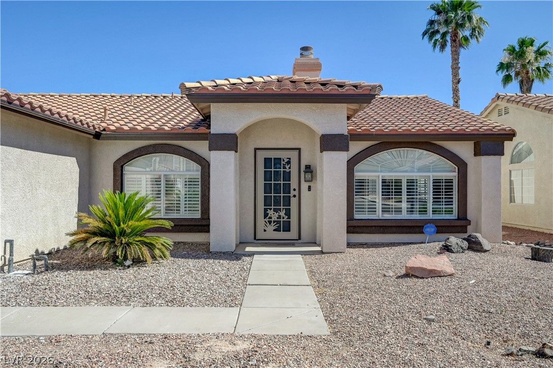 2583 Hummingbird Hill Avenue — photo 2