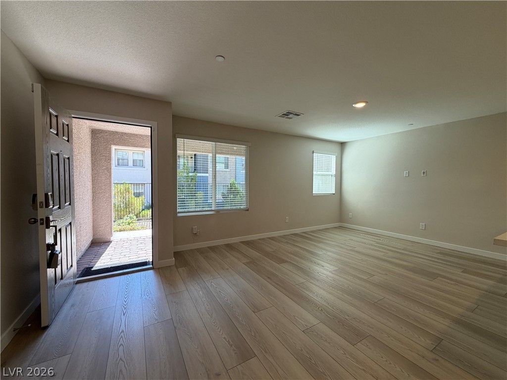 6276 Foxes Dale Street — photo 2 of 17