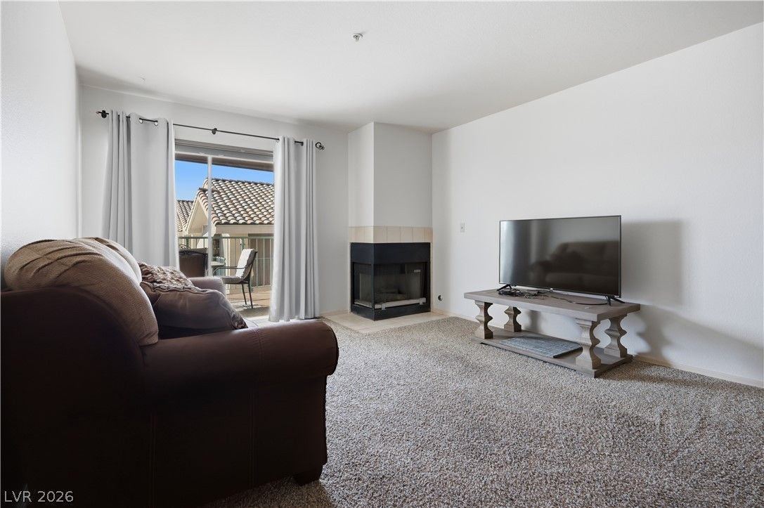 3550 Bay Sands Drive 3042 — photo 3 of 29