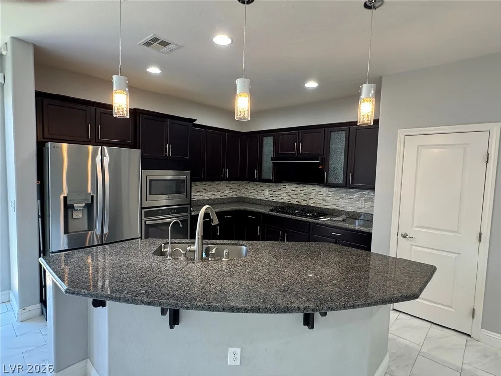 5027 Breaking Dawn Court — photo 2