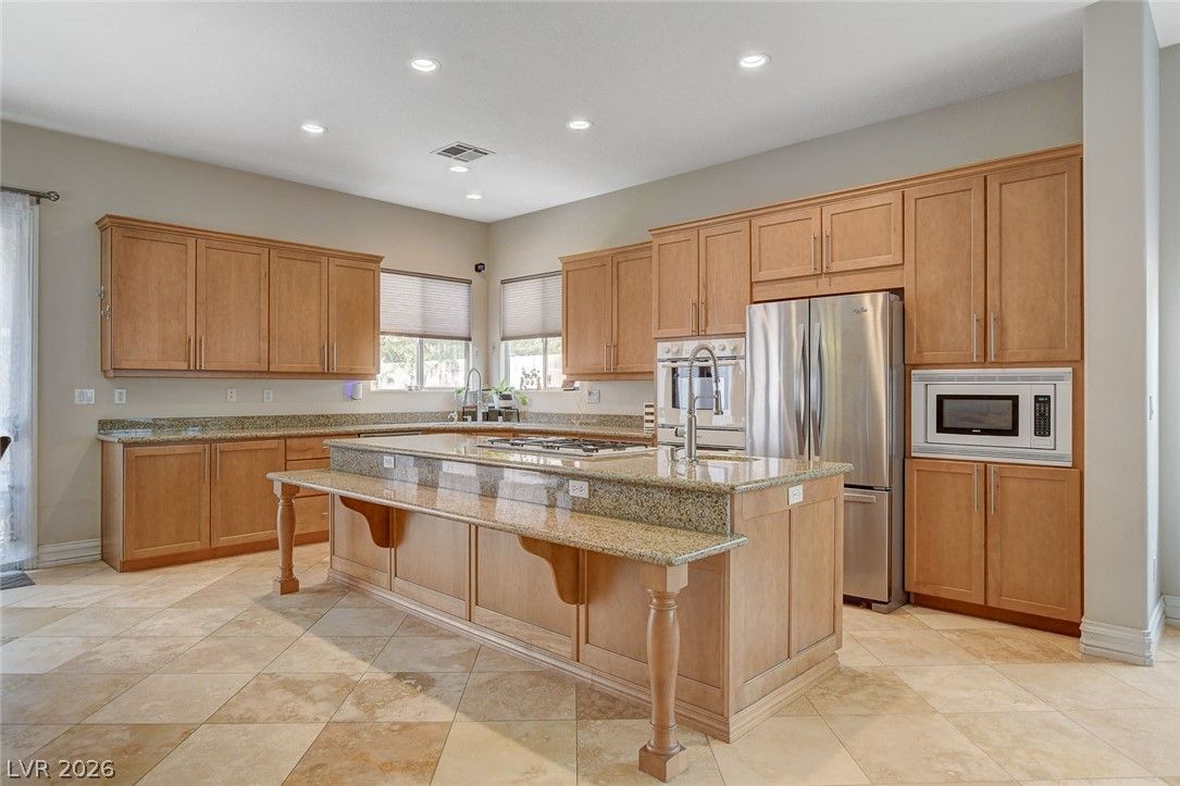 542 Via Ripagrande Avenue — photo 3