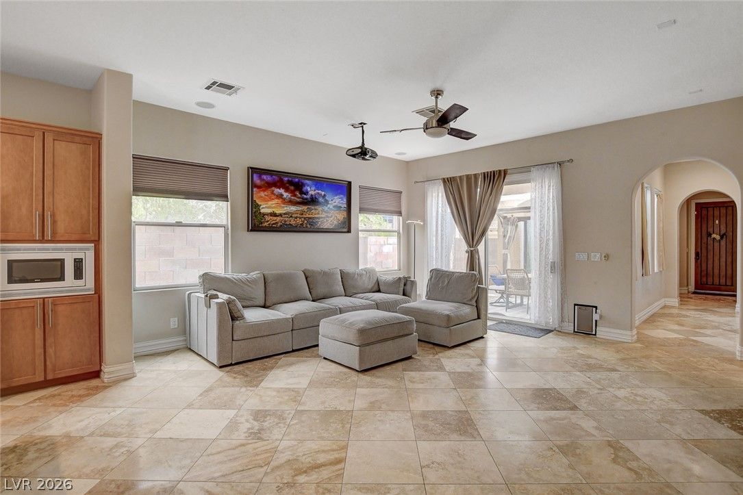 542 Via Ripagrande Avenue — photo 4