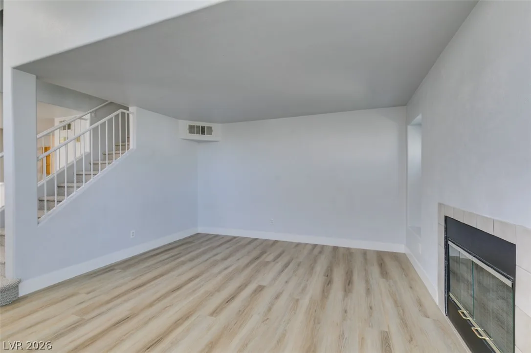 199 Oro Canyon Street — photo 5