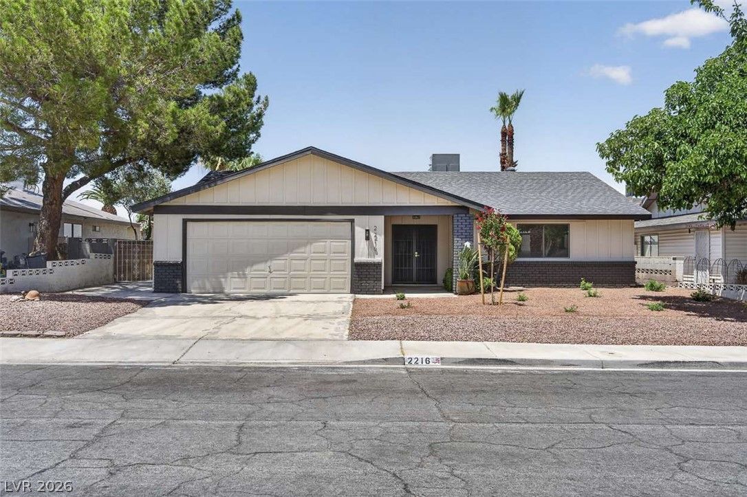 2216 Marlboro Drive — photo 3 of 39