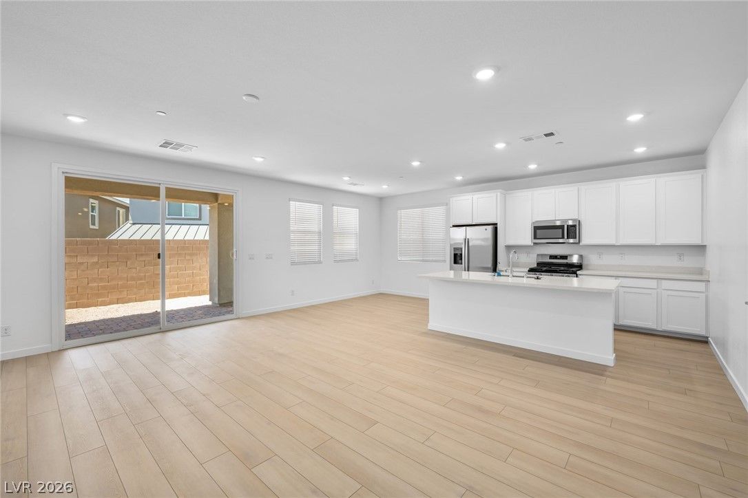 1733 Strada Nathan — photo 3 of 29