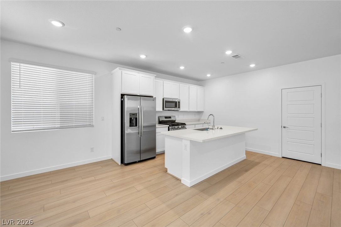 1733 Strada Nathan — photo 5 of 29