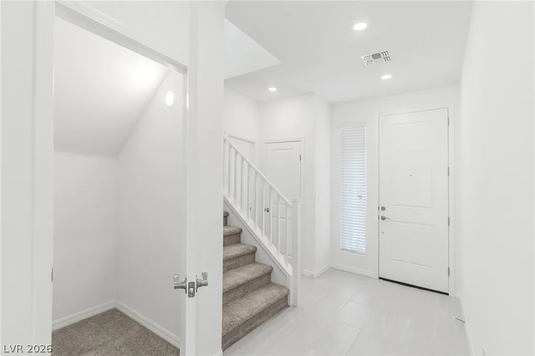 5740 Yellow House Street — photo 3