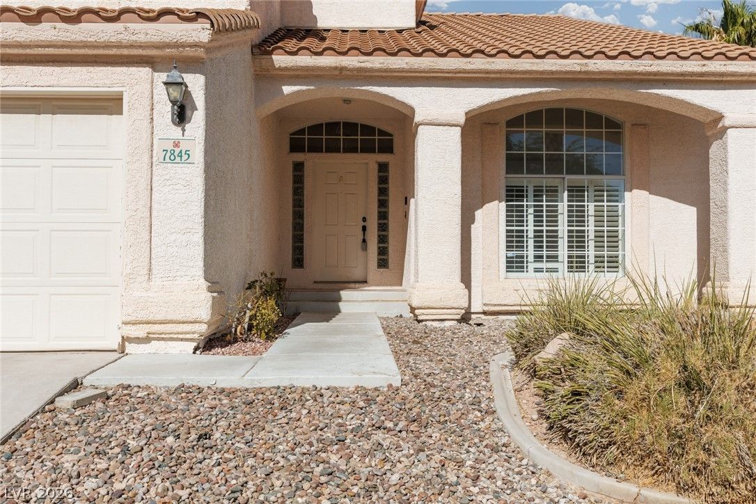 7845 Meadow Creek Street — photo 4