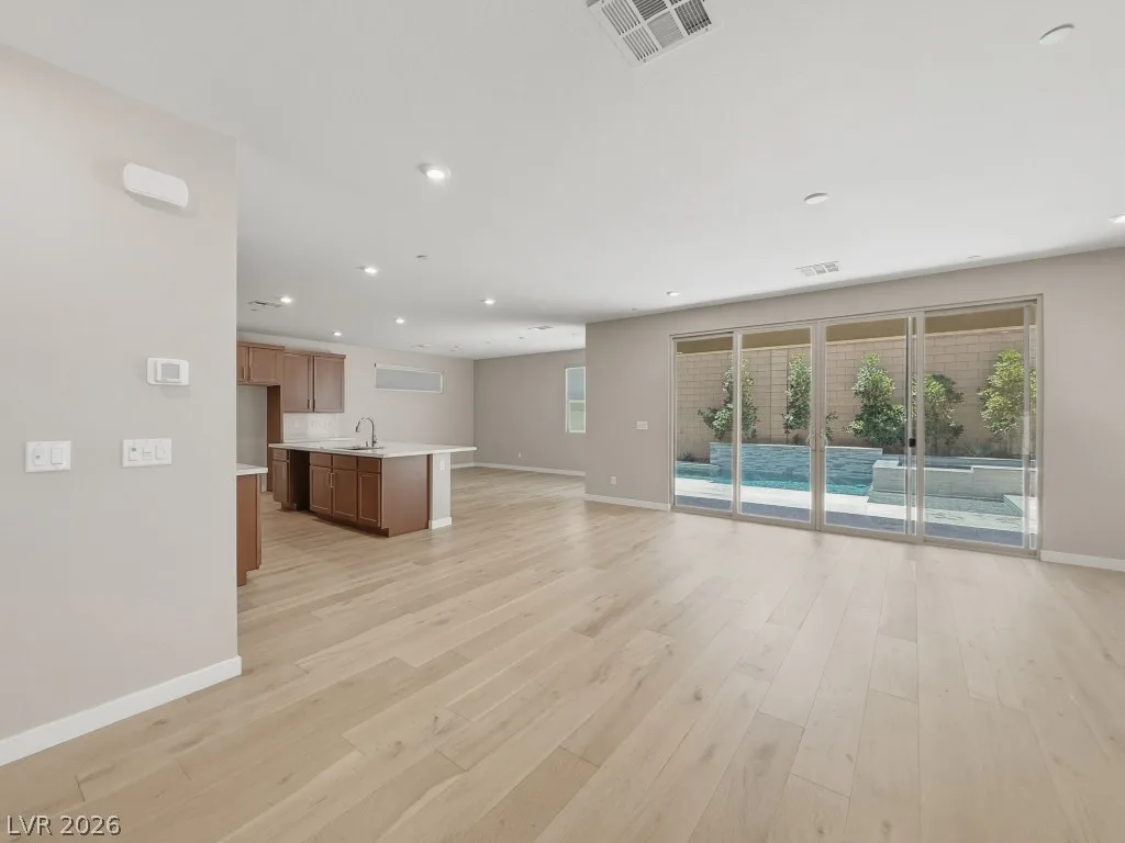 3259 Fountaintree Avenue — photo 4