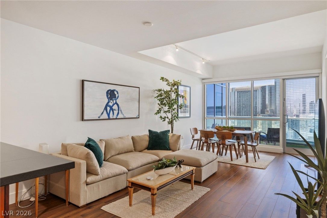 4525 Dean Martin Drive 2505 — photo 1