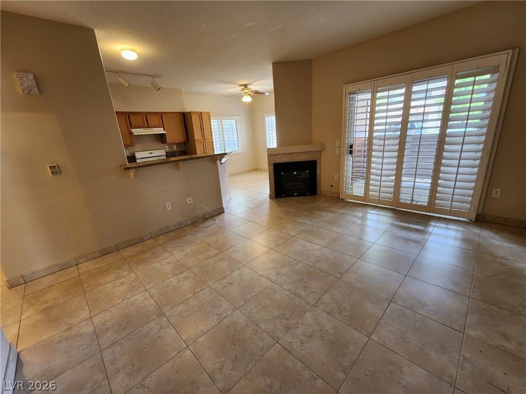 1050 East Cactus Avenue 1029 — photo 3