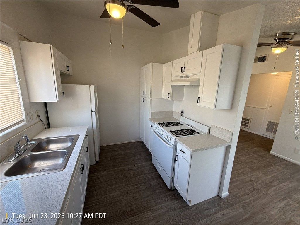 3574 San Pascual Avenue — photo 4 of 12