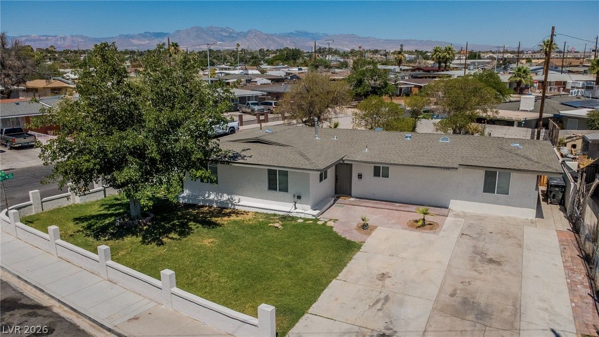 1200 Palm Terrace — photo 2