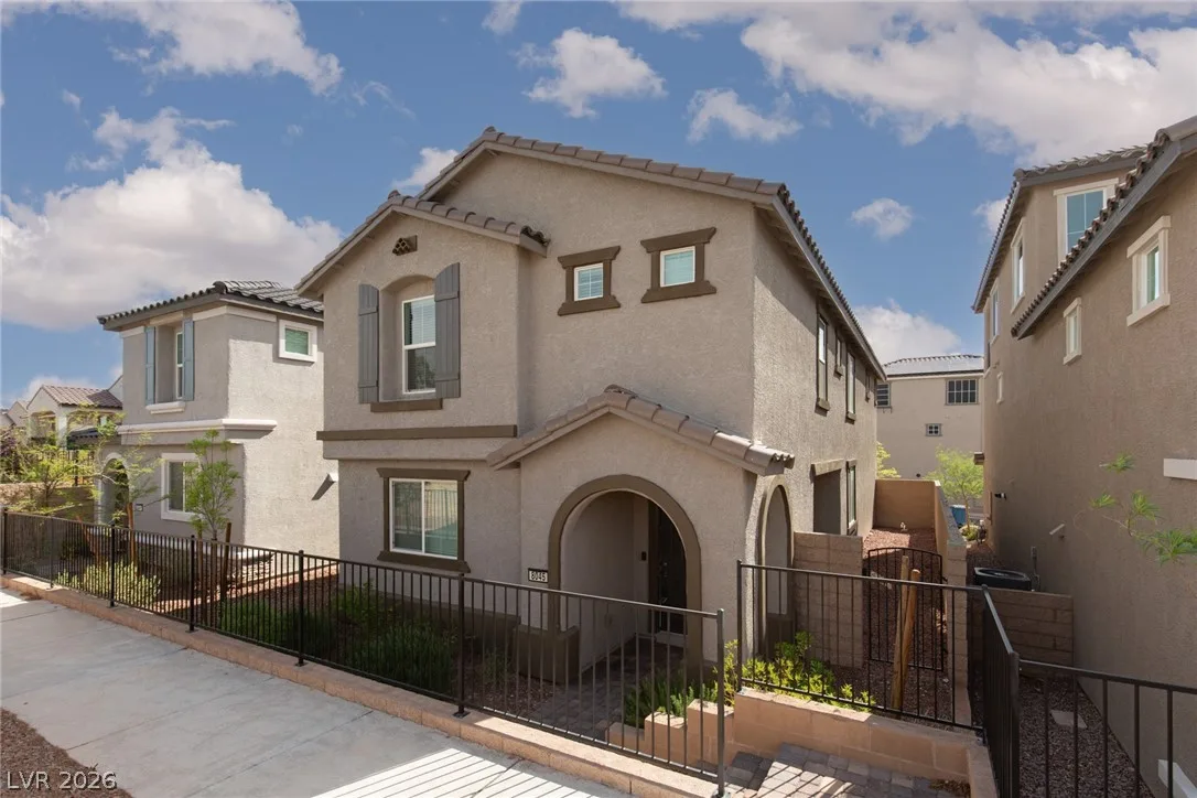 8045 Skye Foxx Street — photo 3