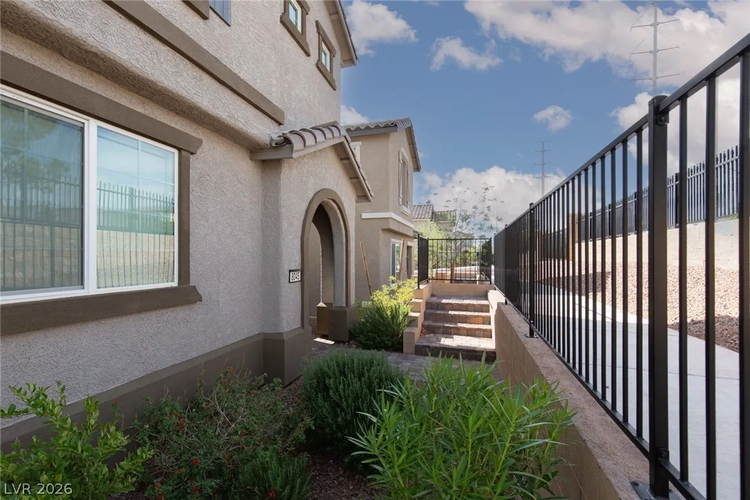 8045 Skye Foxx Street — photo 5
